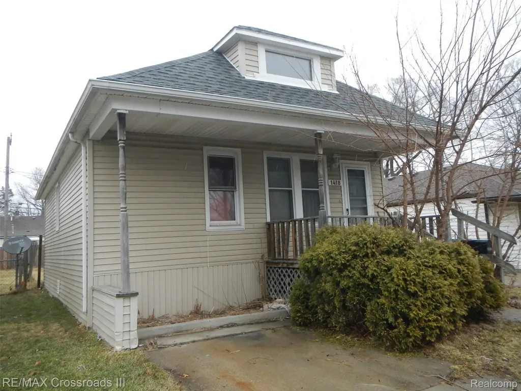 1418 Hanford Avenue Lincoln Park City MI 48146