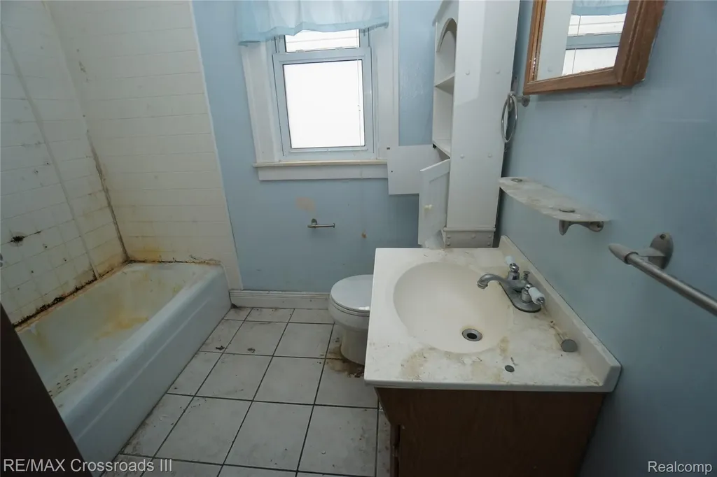 1418 Hanford Avenue Lincoln Park City MI 48146