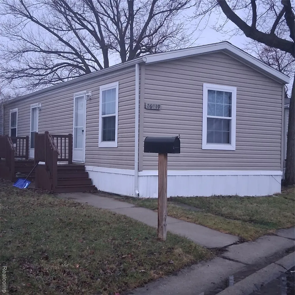 26019 3rd St, #119 Taylor City MI 48180