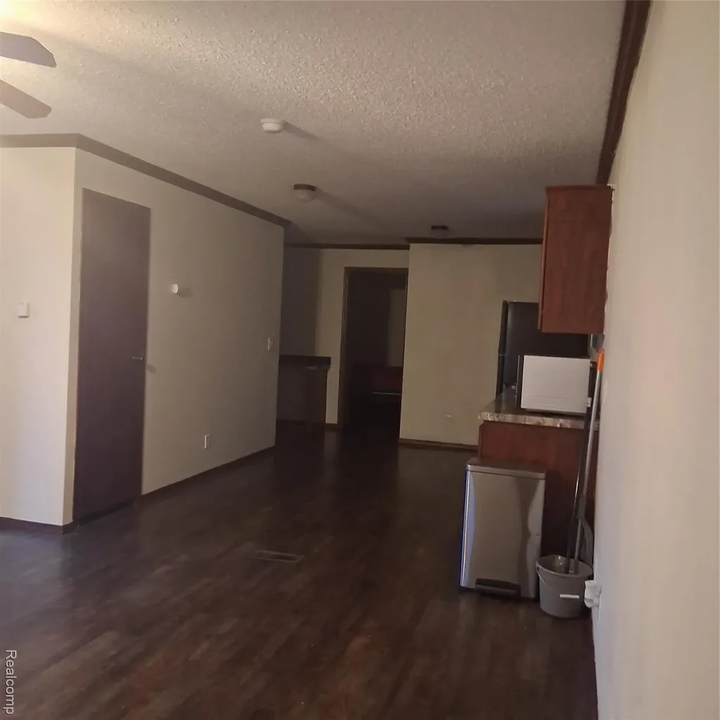 26019 3rd St, #119 Taylor City MI 48180