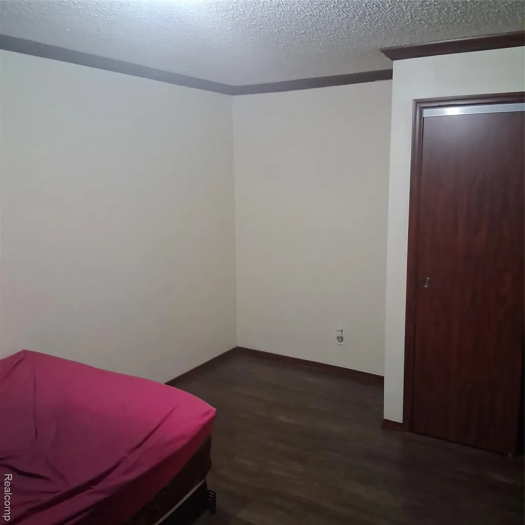 26019 3rd St, #119 Taylor City MI 48180
