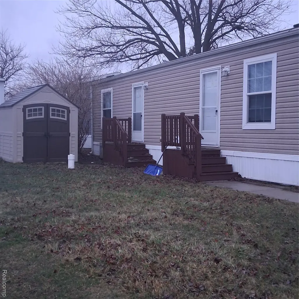 26019 3rd St, #119 Taylor City MI 48180