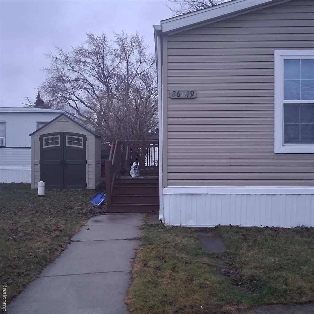 26019 3rd St, #119 Taylor City MI 48180