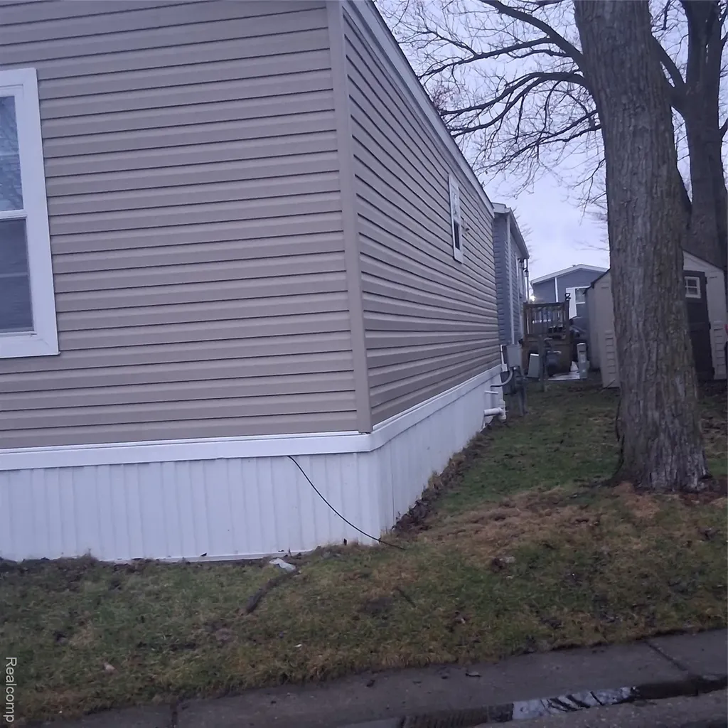 26019 3rd St, #119 Taylor City MI 48180