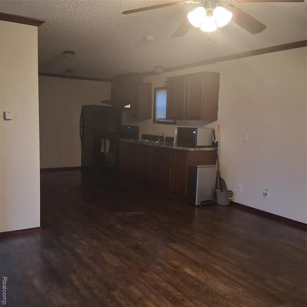 26019 3rd St, #119 Taylor City MI 48180