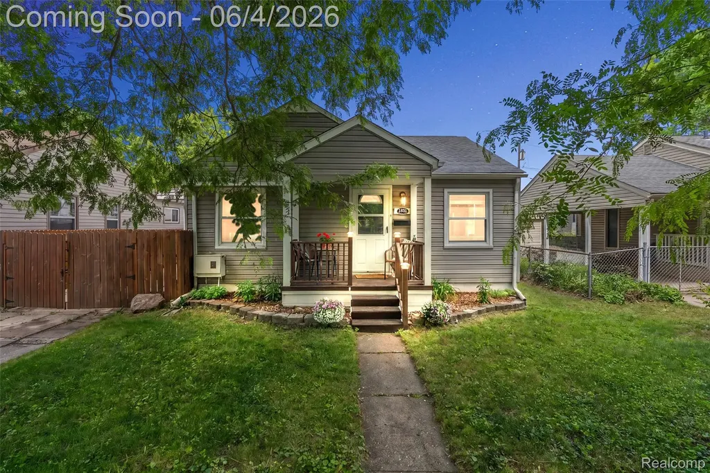 1831 Moorhouse Street Ferndale City MI 48220