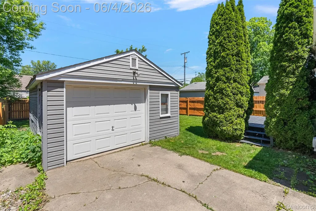 1831 Moorhouse Street Ferndale City MI 48220