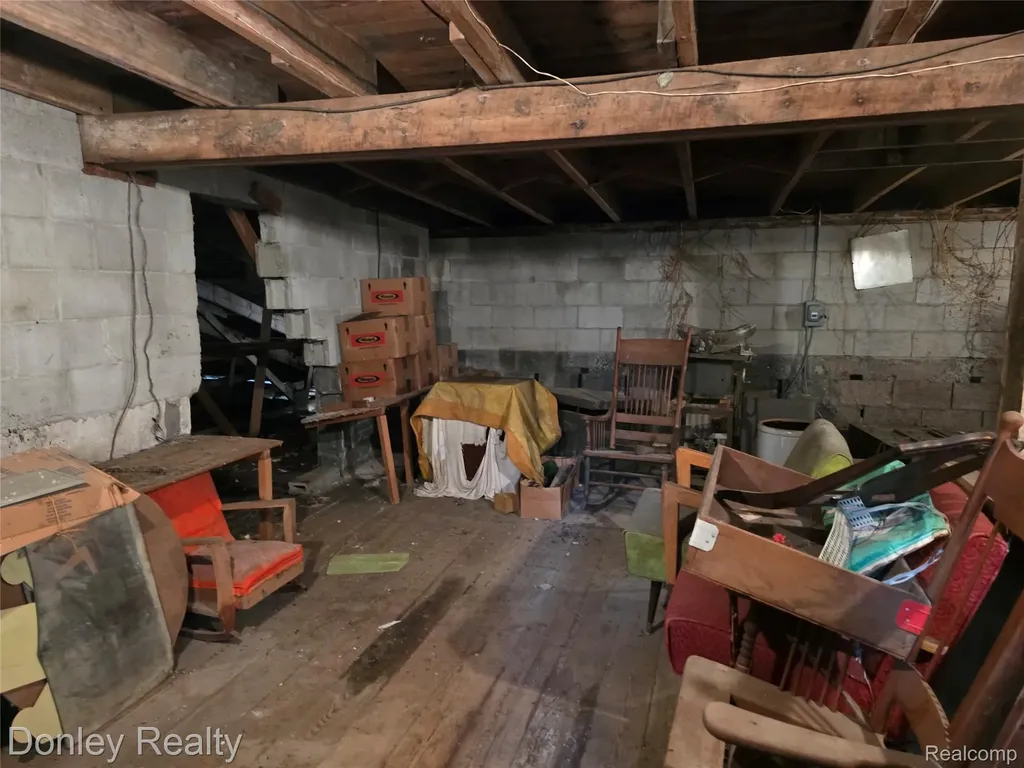 6174 Marlette Street Marlette City MI 48453