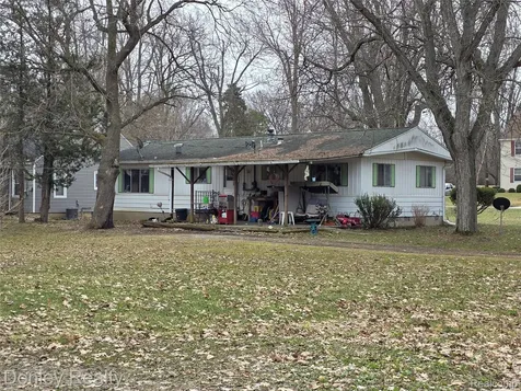 6174 Marlette Street Marlette City MI 48453