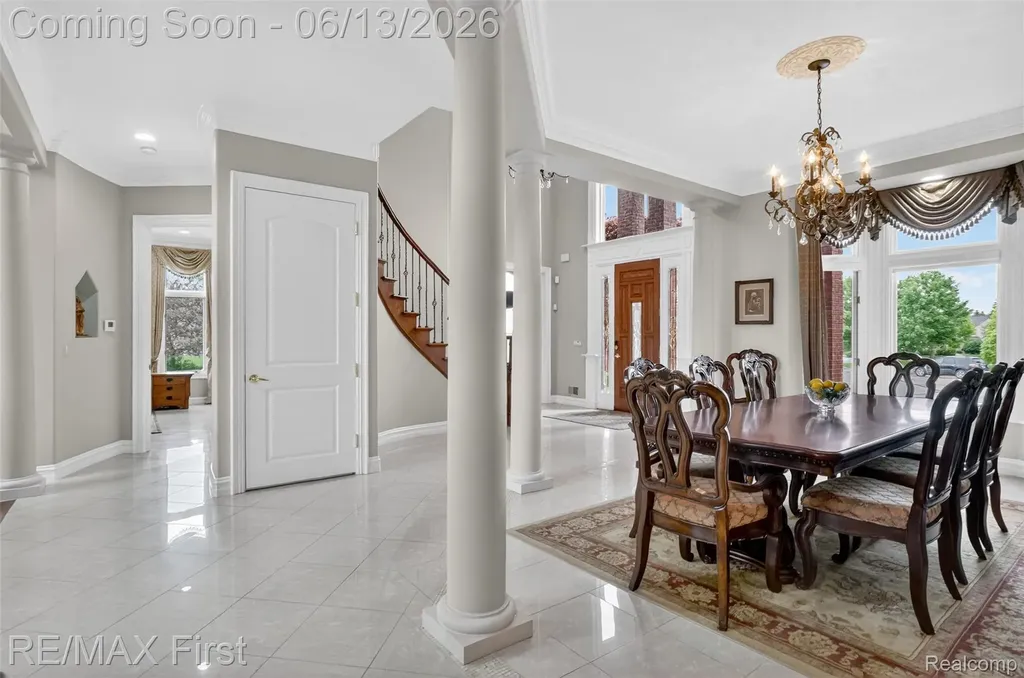 13800 Berryknoll Drive Shelby Charter Township MI 48315