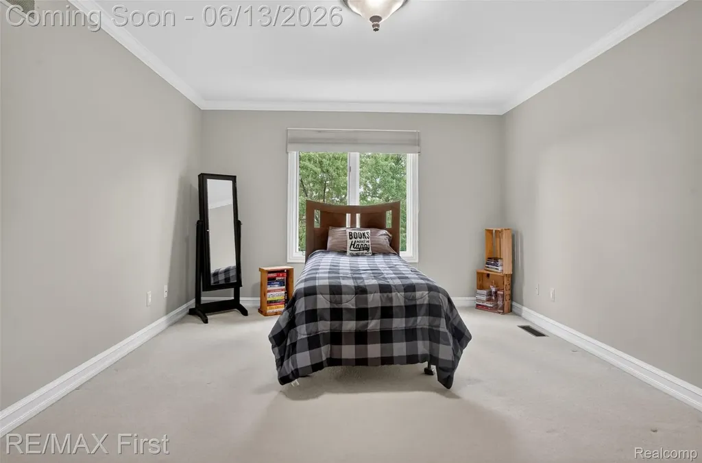 13800 Berryknoll Drive Shelby Charter Township MI 48315