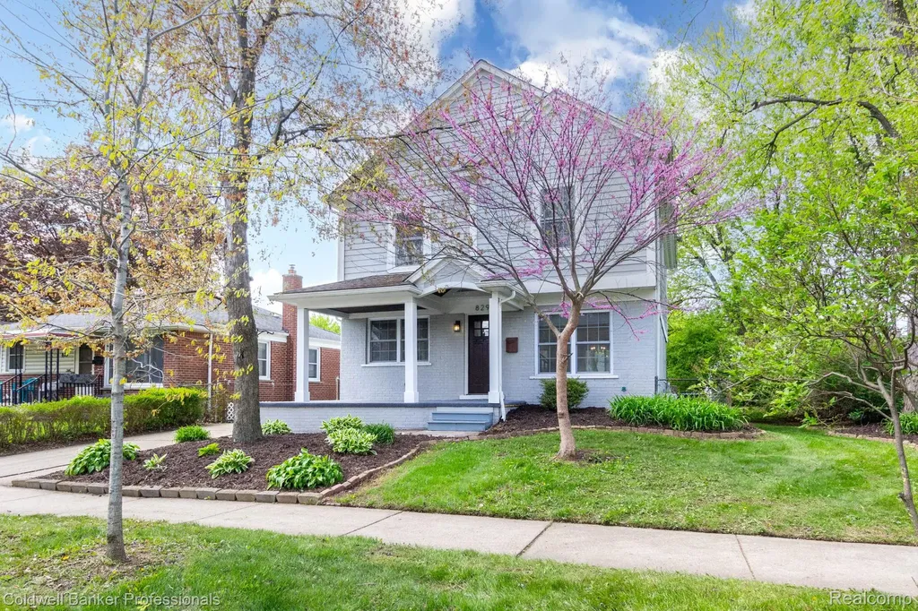 829 N Dorchester Avenue Royal Oak City MI 48067