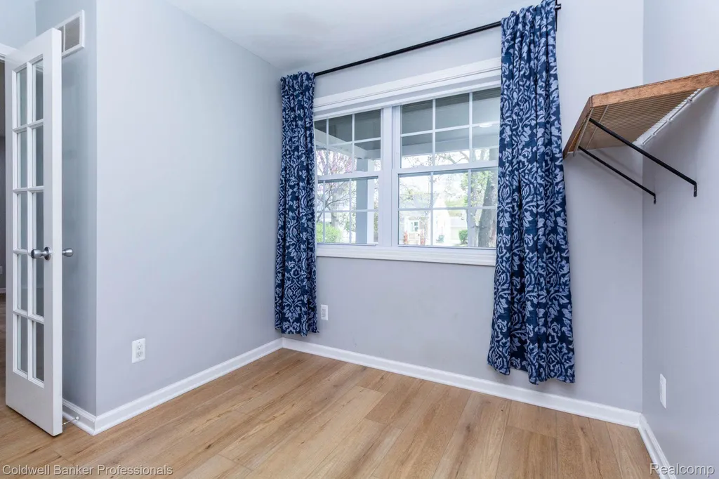 829 N Dorchester Avenue Royal Oak City MI 48067