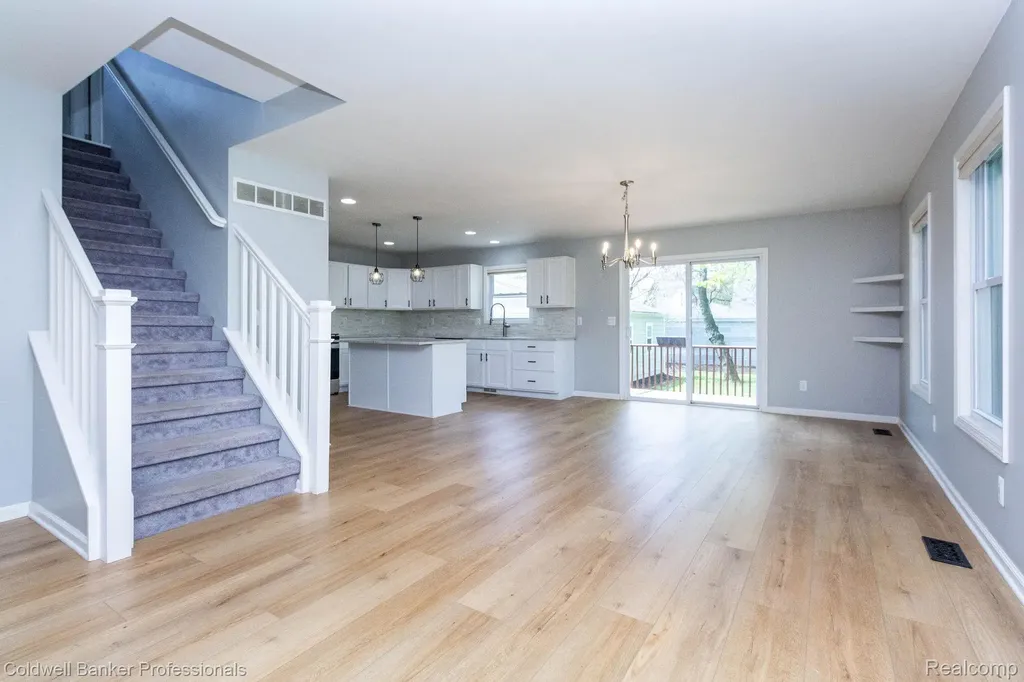 829 N Dorchester Avenue Royal Oak City MI 48067