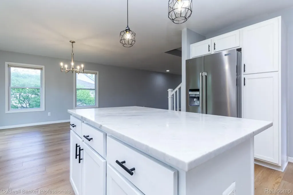 829 N Dorchester Avenue Royal Oak City MI 48067