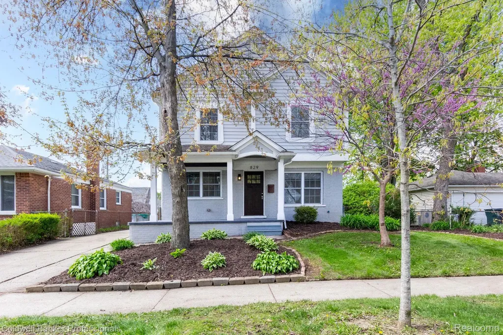 829 N Dorchester Avenue Royal Oak City MI 48067