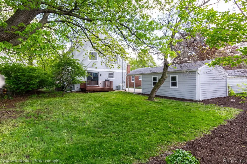 829 N Dorchester Avenue Royal Oak City MI 48067