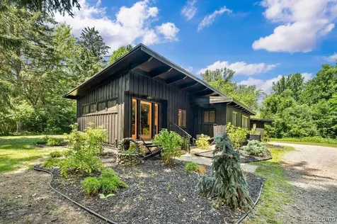5831 Browntown Road Lake Charter Township MI 49125
