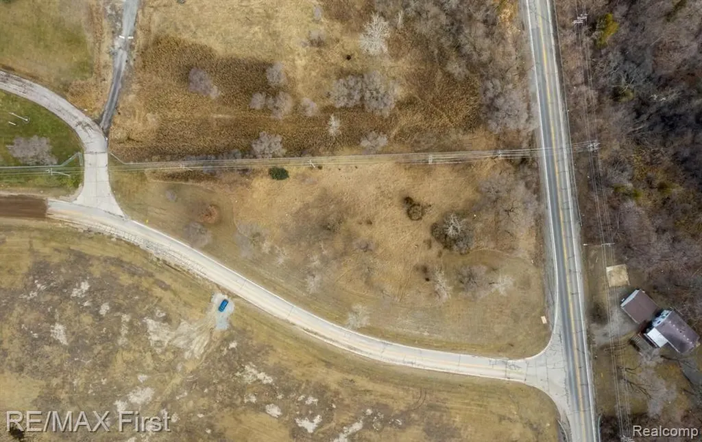 000 School Road Rochester Hills City MI 48307