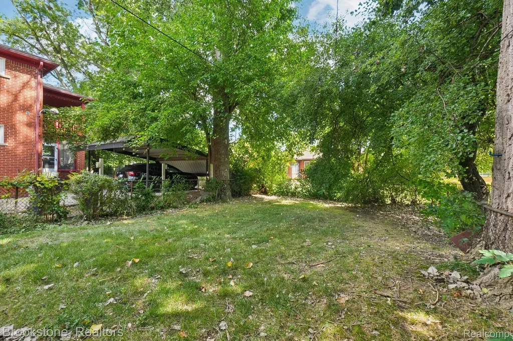 24260 Coolidge Highway Oak Park City MI 48237