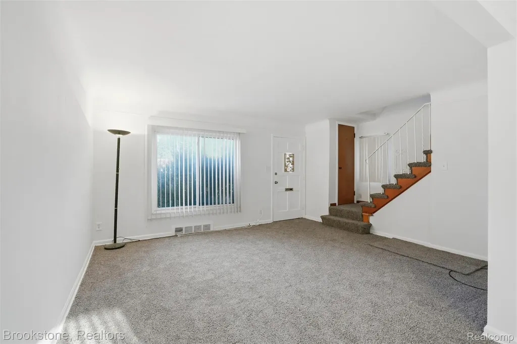 24260 Coolidge Highway Oak Park City MI 48237
