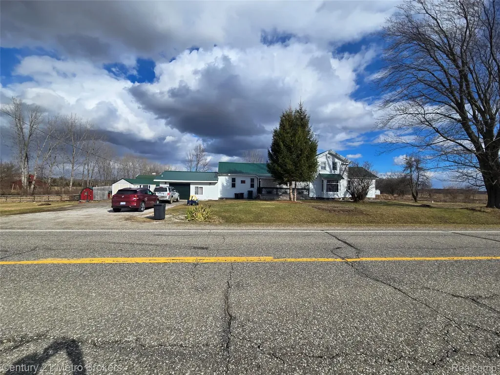 5638 N Lake Road Marathon Township MI 48421