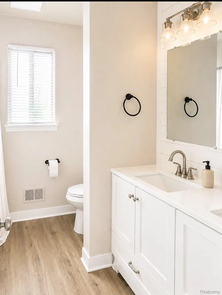 40812 Highpointe Drive Clinton Charter Township MI 48038