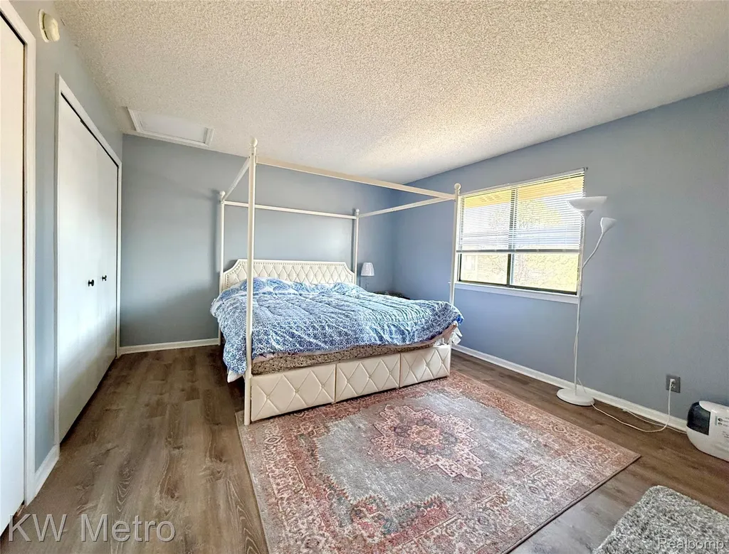 11773 Sycamore Drive Plymouth City MI 48170