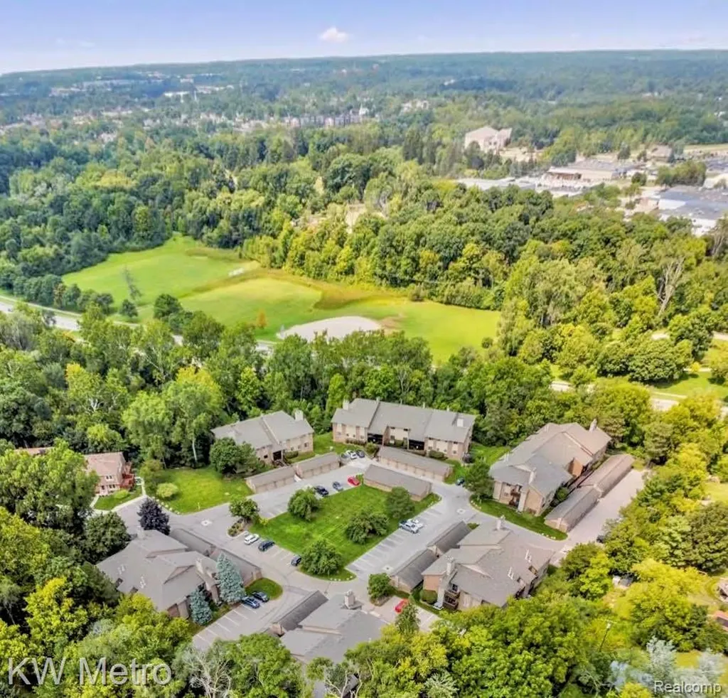 11773 Sycamore Drive Plymouth City MI 48170