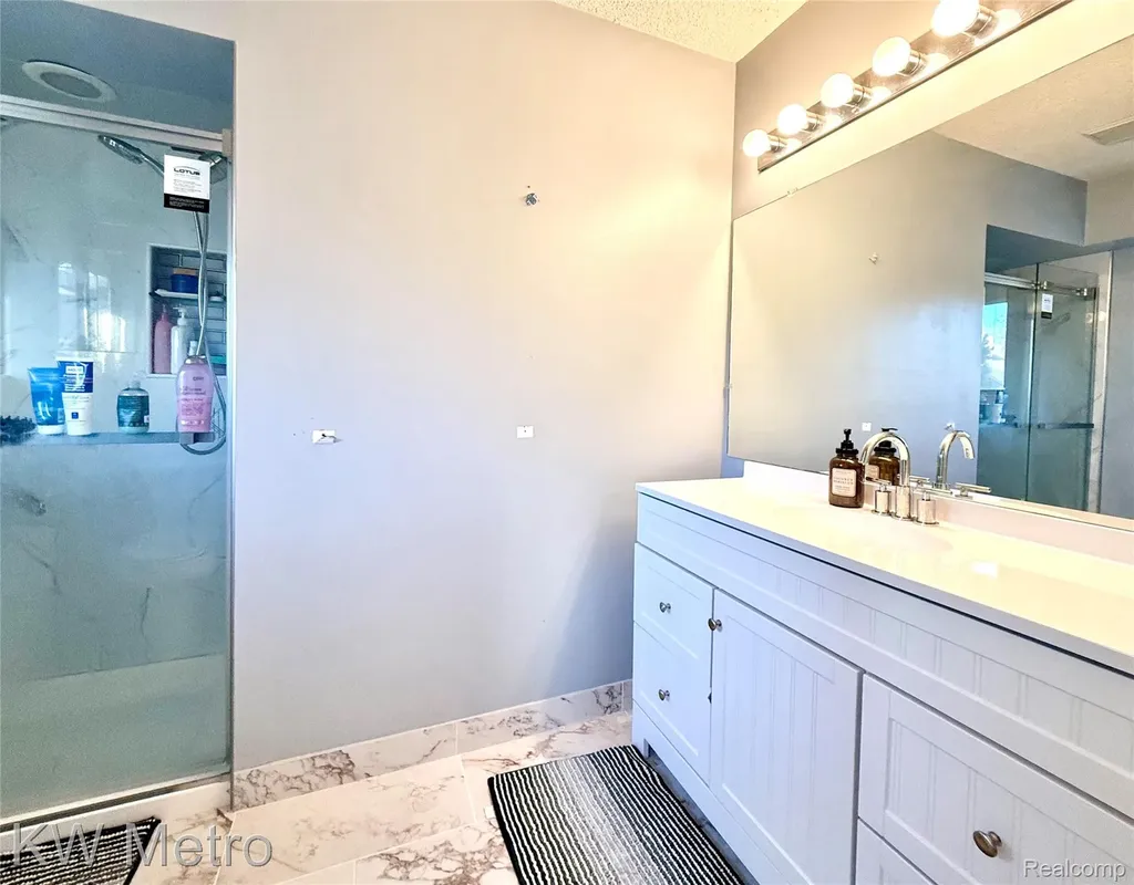 11773 Sycamore Drive Plymouth City MI 48170