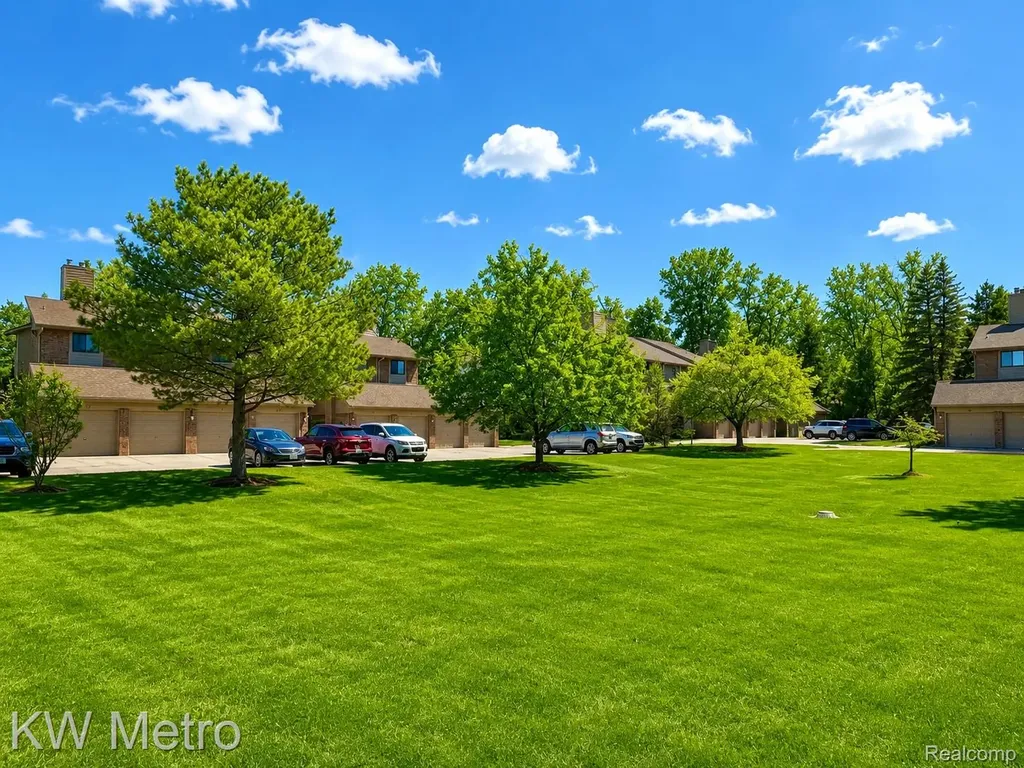 11773 Sycamore Drive Plymouth City MI 48170