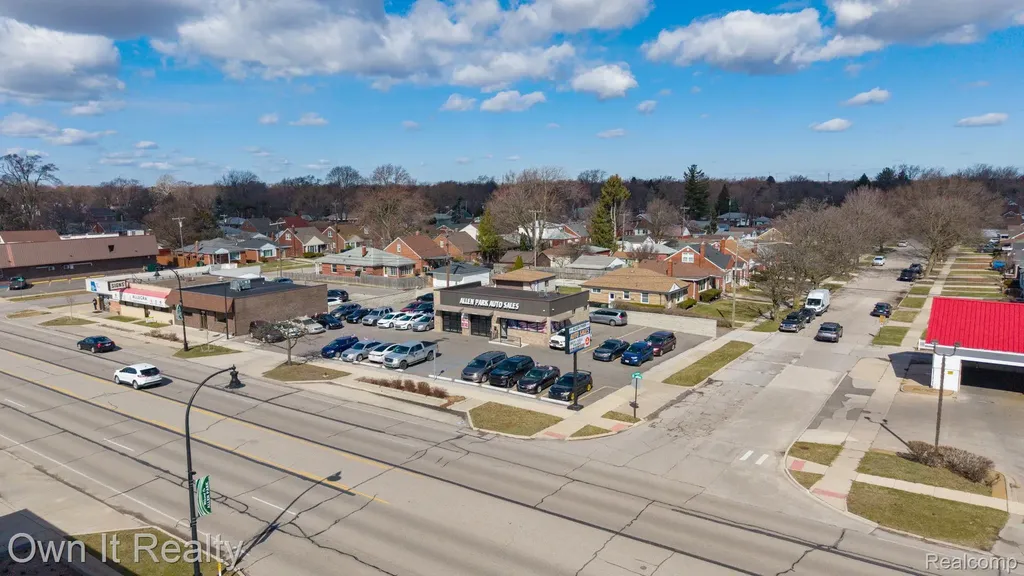 17120 Ecorse Road Allen Park City MI 48101