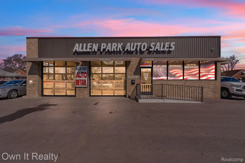 17120 Ecorse Road Allen Park City MI 48101