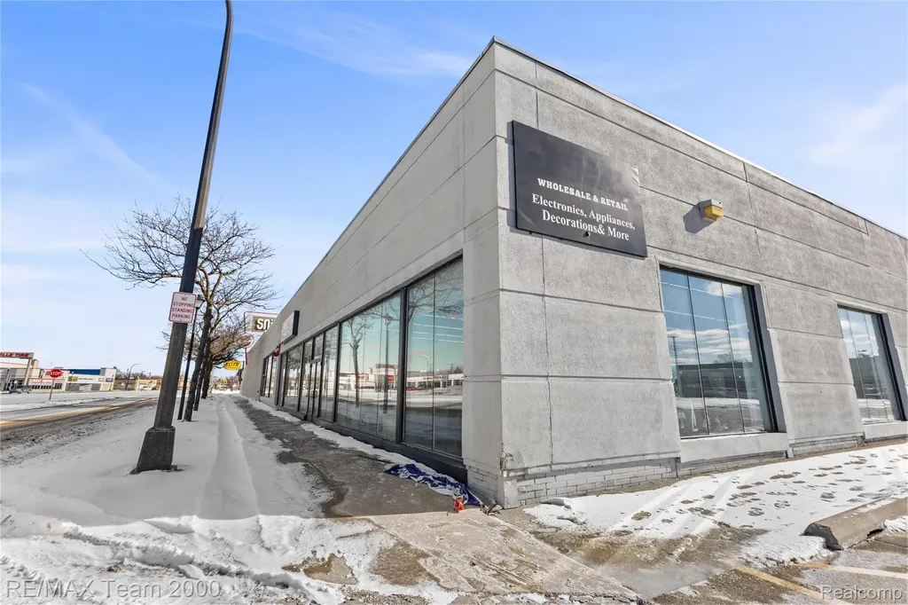 15241 Michigan Avenue Dearborn City MI 48126