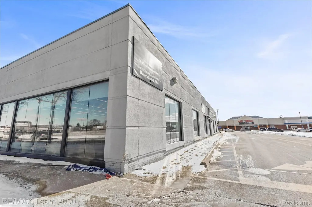 15241 Michigan Avenue Dearborn City MI 48126