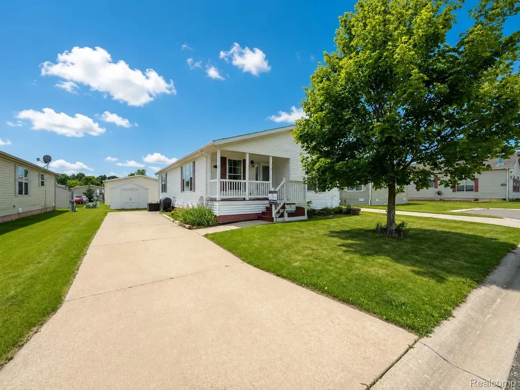 Green Oak Township MI, 11224 Nearbrook Court