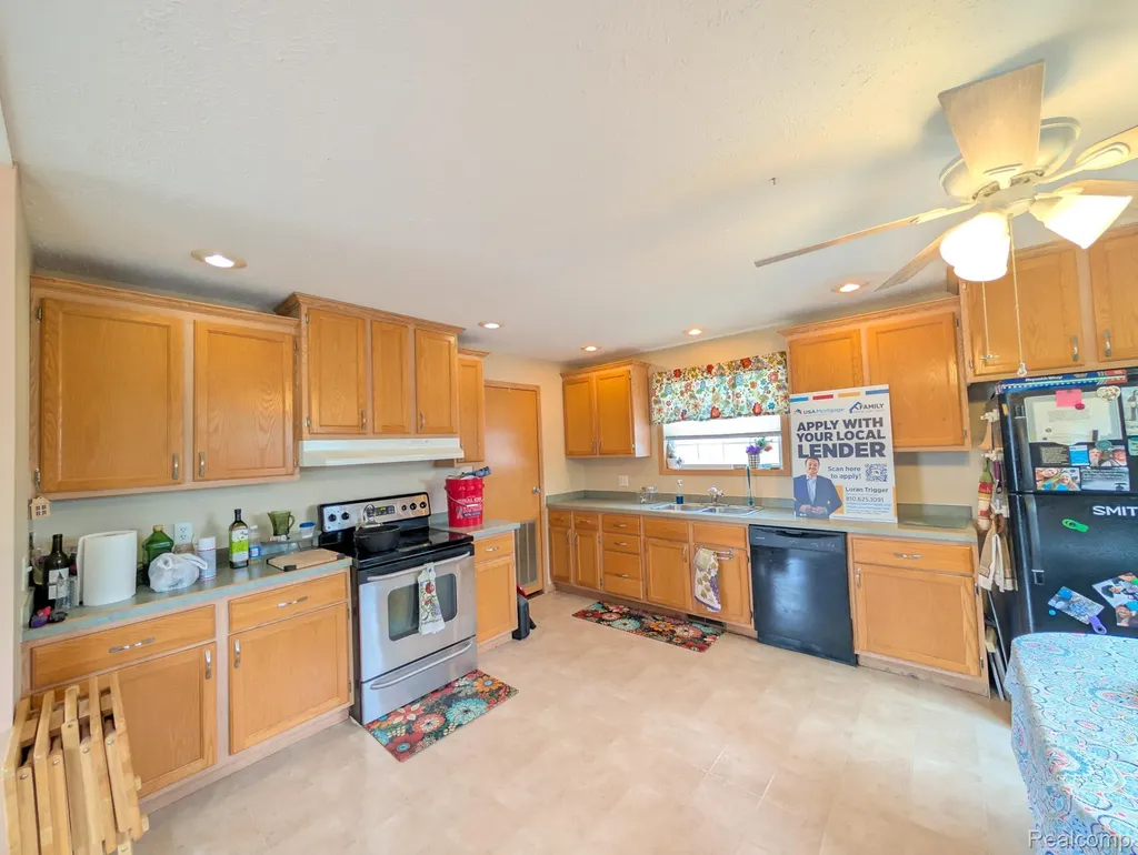 11224 Nearbrook Court Green Oak Township MI 48178