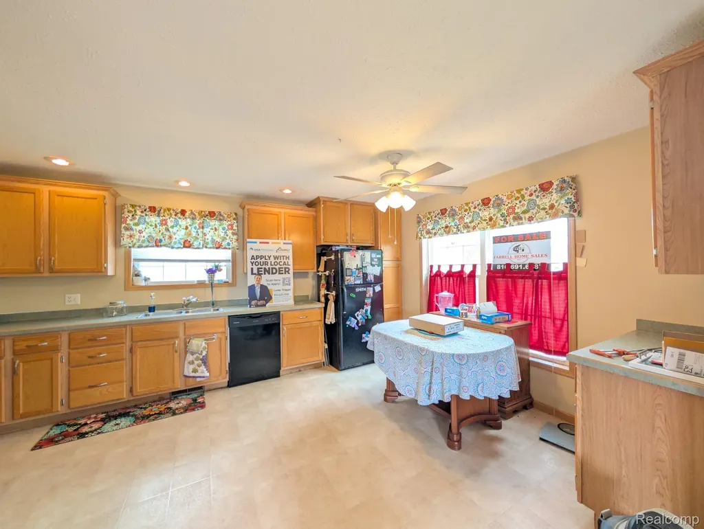11224 Nearbrook Court Green Oak Township MI 48178