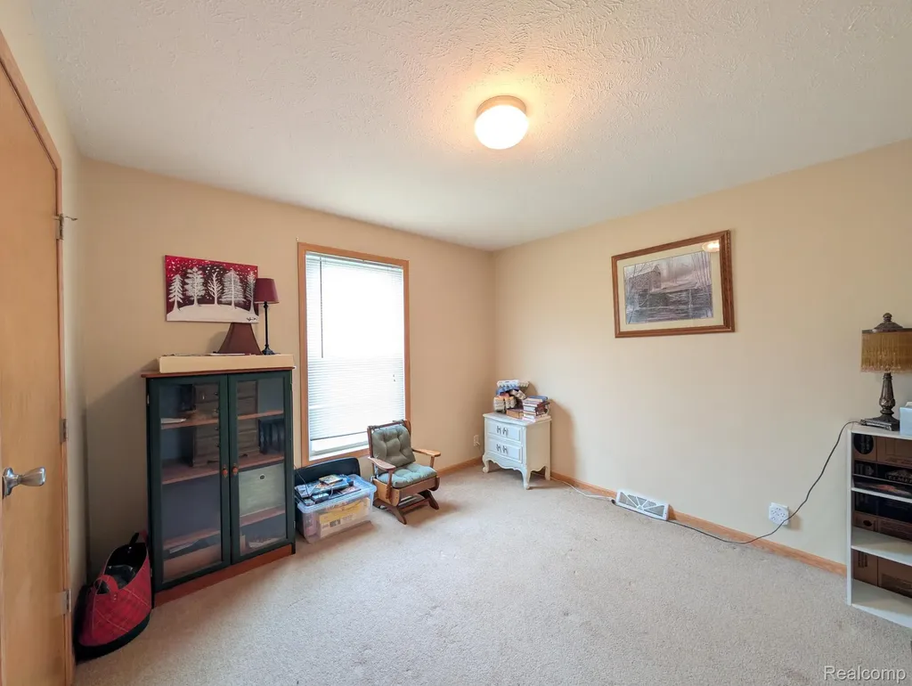 11224 Nearbrook Court Green Oak Township MI 48178