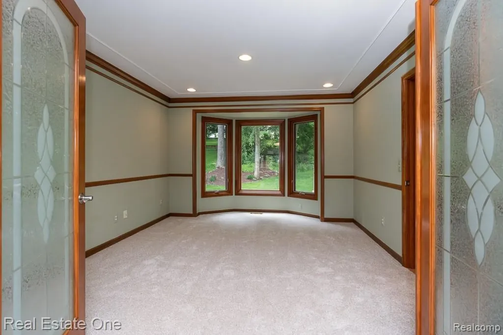 1171 Springwood Lane Rochester Hills City MI 48309
