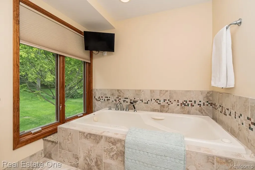 1171 Springwood Lane Rochester Hills City MI 48309