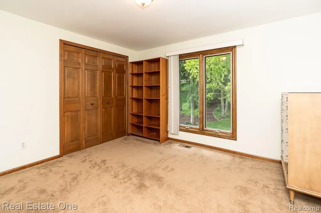 1171 Springwood Lane Rochester Hills City MI 48309