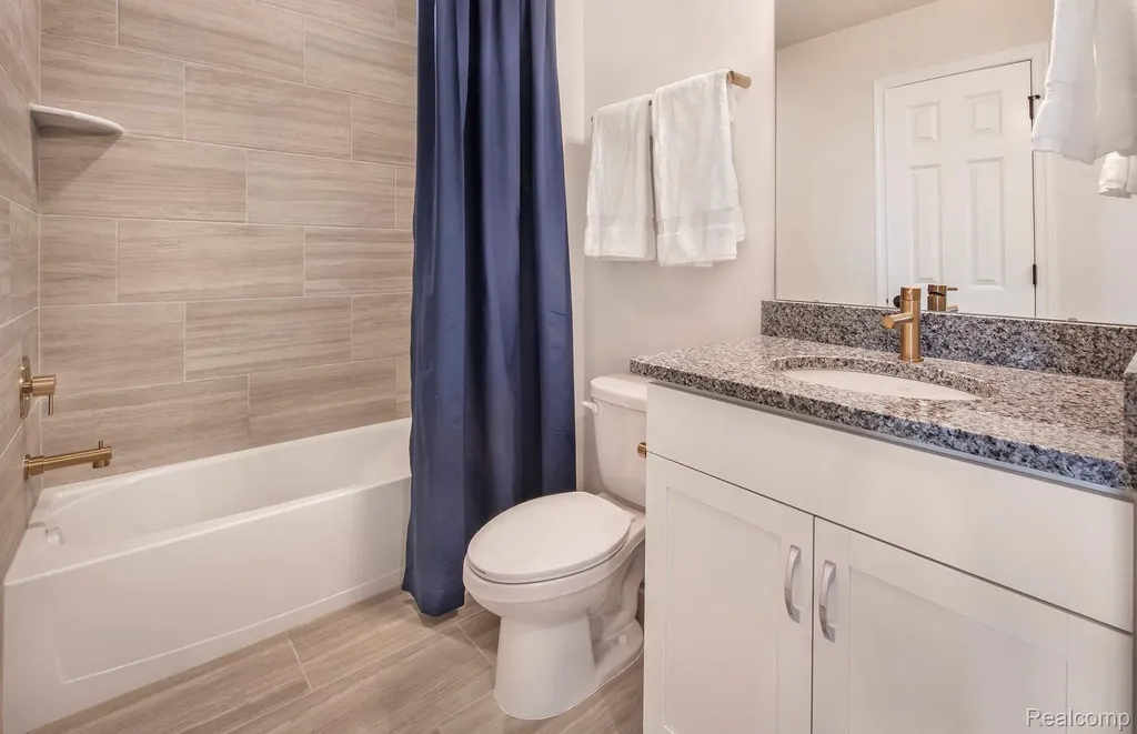 4380 Warbler Lane Milford Charter Township MI 48381