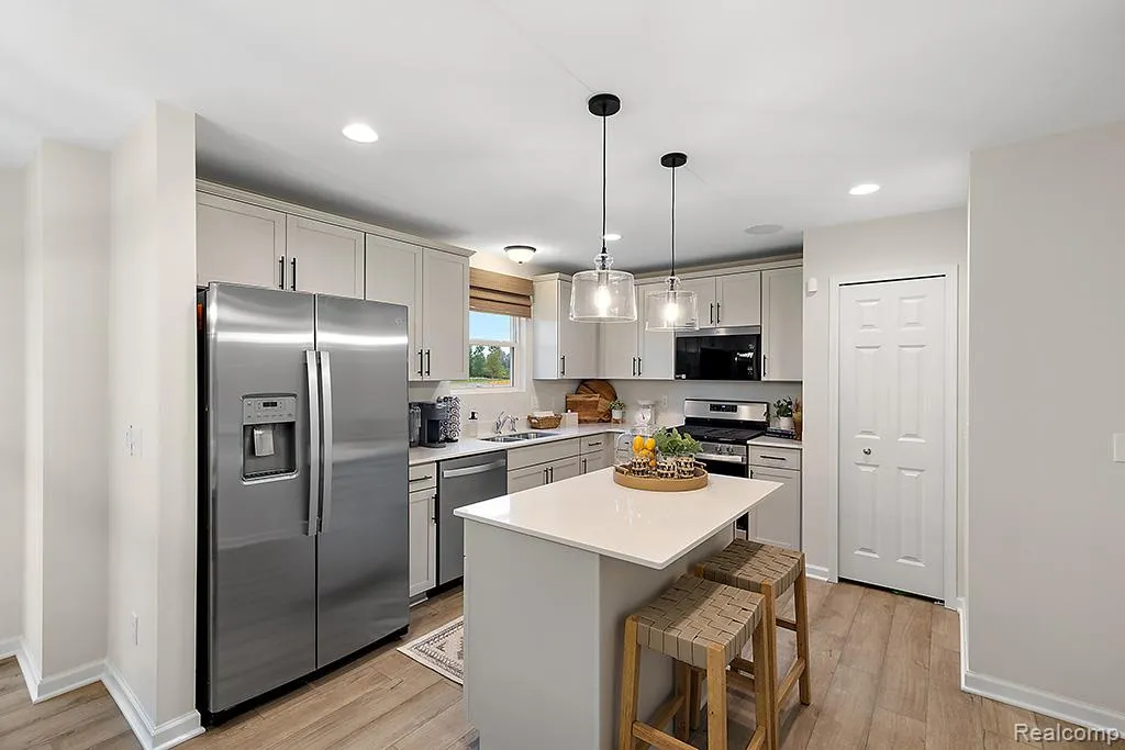 58163 Kincaid Street New Haven Village MI 48048