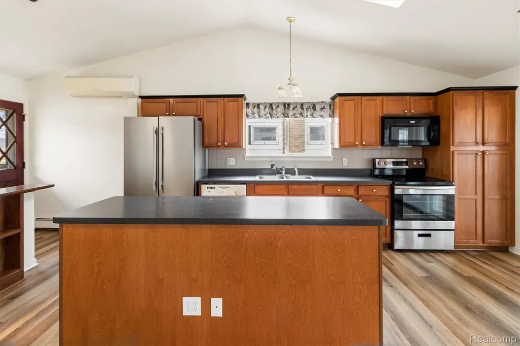 632 Dorbert Drive Waterloo Township MI 49259