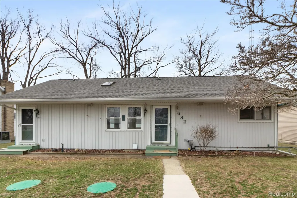 632 Dorbert Drive Waterloo Township MI 49259