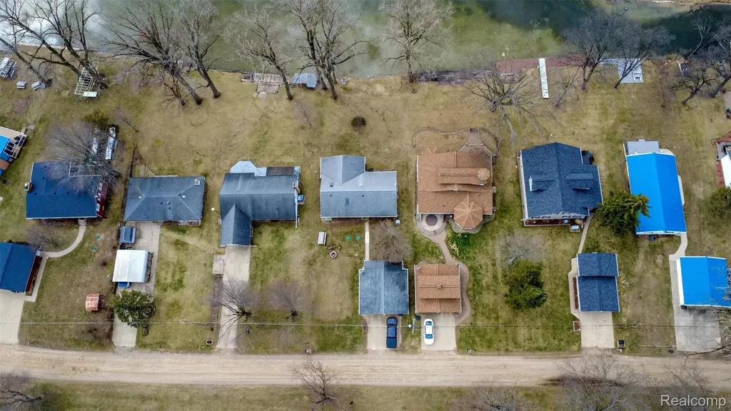 632 Dorbert Drive Waterloo Township MI 49259