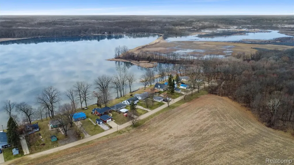 632 Dorbert Drive Waterloo Township MI 49259
