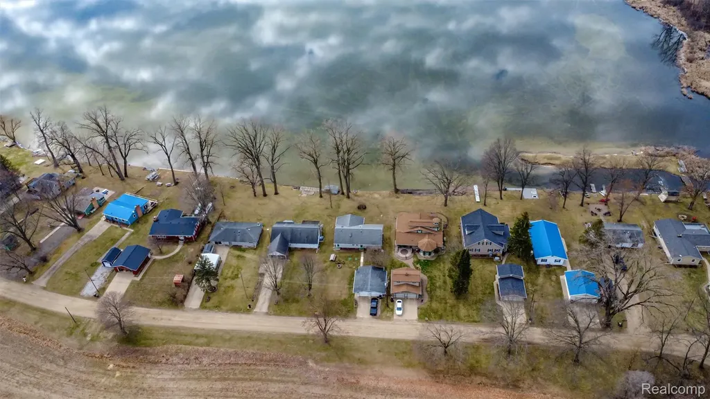 632 Dorbert Drive Waterloo Township MI 49259