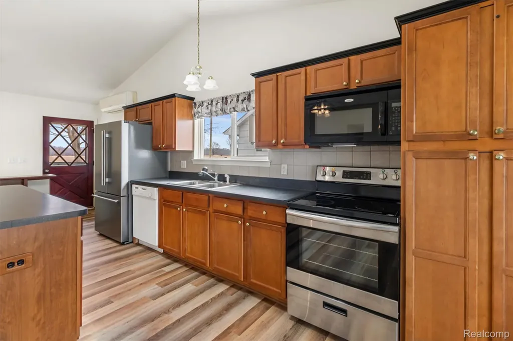 632 Dorbert Drive Waterloo Township MI 49259